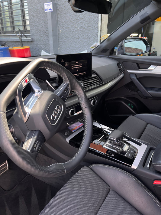 DETAILING INTERIEUR ET EXTERIEUR SUR AUDI Q3 À CORBAS, LYON RHONE-ALPES PROCHE ISERE