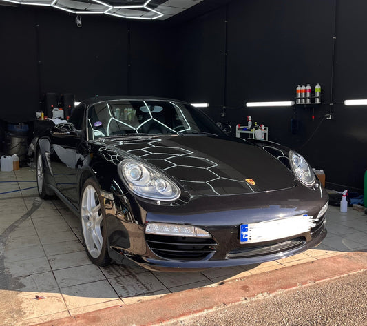 NETTOYAGE D'ENTRETIENT APRES TRAITEMENT CERAMIQUE SUR PORSCHE BOXSTER À CORBAS LYON RHONE-ALPES PROCHE ISERE