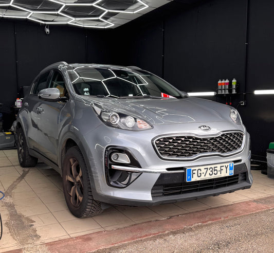 NETTOYAGE POIL DE CHIEN SUR KIA SPORTAGE À CORBAS LYON RHONE ALPES PROCHE ISÈRE