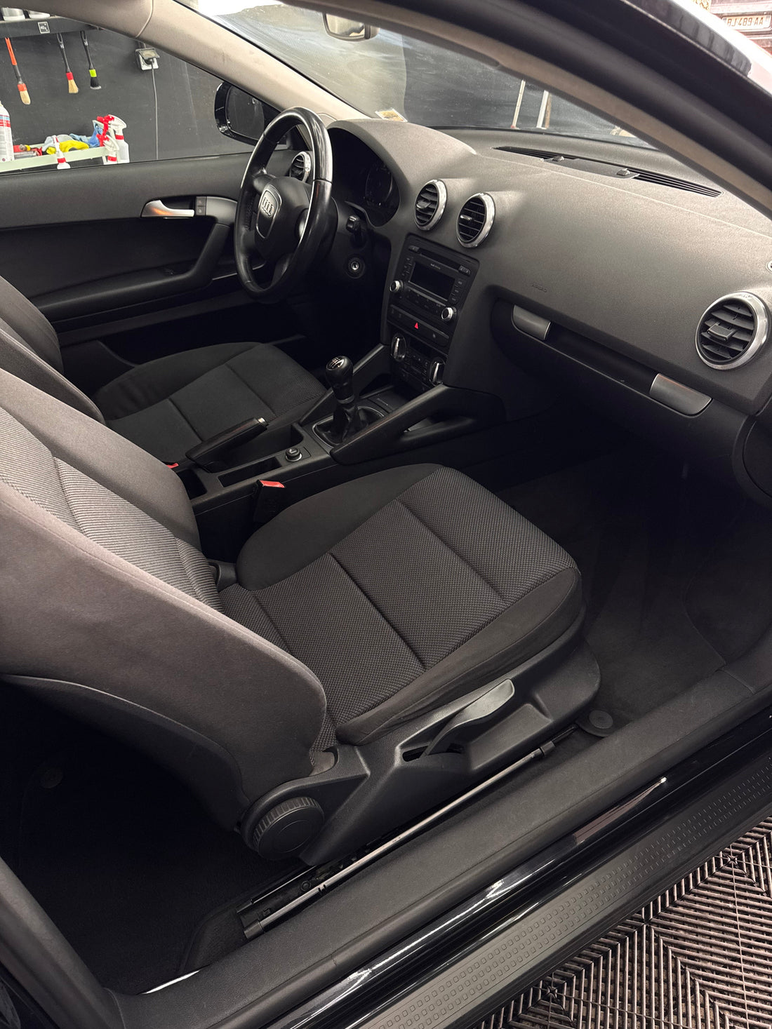 NETTOYAGE MOTEUR ET DESINFECTION COMPLET DE CETTE AUDI A3 À CORBAS, LYON RHONE-ALPES PROCHE SUD LYONNAIS