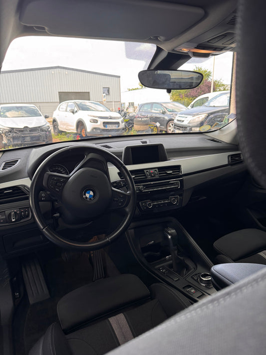 BMW X1 — DETAILING INTERIEUR ET EXTERIEUR AVEC TRAITEMENT VAPEUR CONTRE NUISIBLES À CORBAS, LYON RHONE-ALPES PROCHE CHAPONNAY